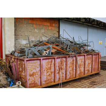 Removal of construction waste in the Leningrad region